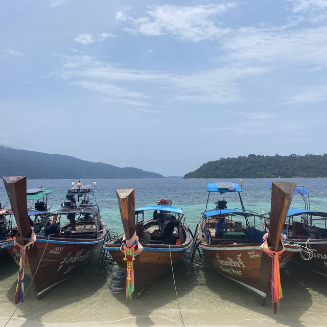 หาดสวย น้ำใส @เกาะหลีเป๊ะ