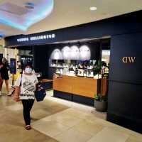 Shopping this fall at Plaza Singapura