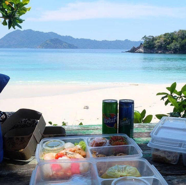 เกาะนาวโอพี จังหวัดตะนาวศรี ประเทศพม่า 