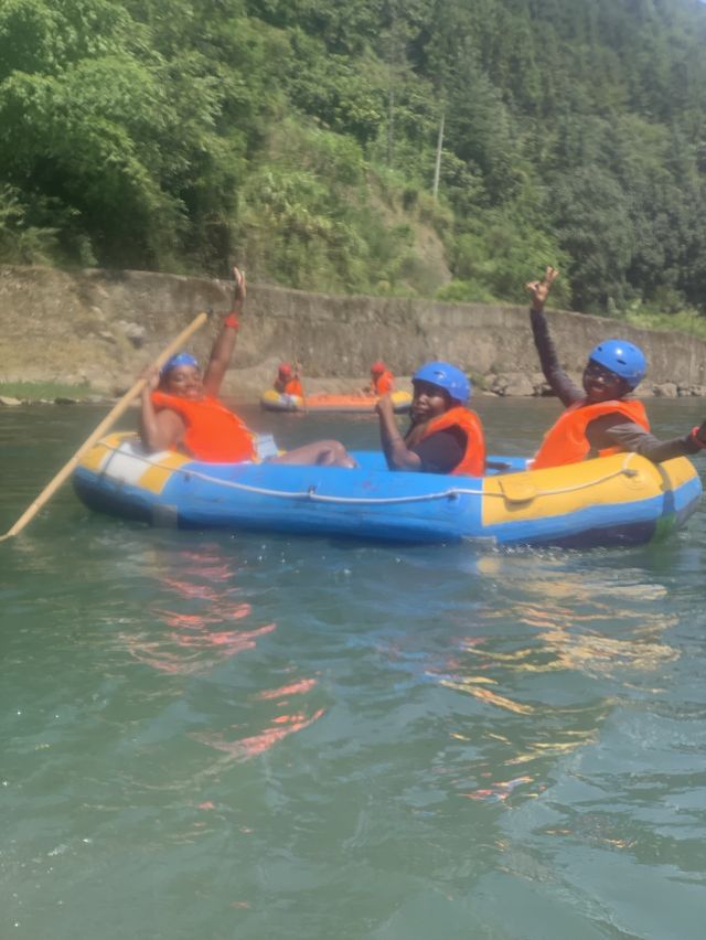 Fun in the water .Nanjiang Canyon  Fun in the water .Nanjiang Canyon