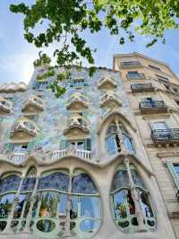 Passing through Barcelona, sharing the street scenery of Barcelona | Spain.
