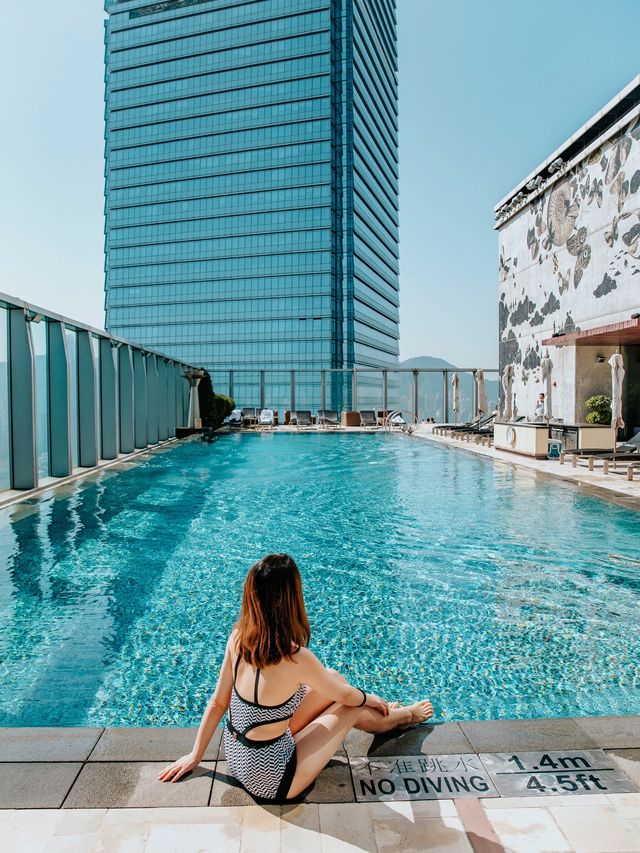Three years after passing the level, I finally moved into this Victoria Harbour sea view hotel. Three years after passing the level, I finally moved into this Victoria Harbour sea view hotel.