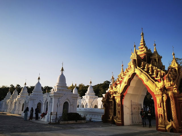 Kuthodaw Temple