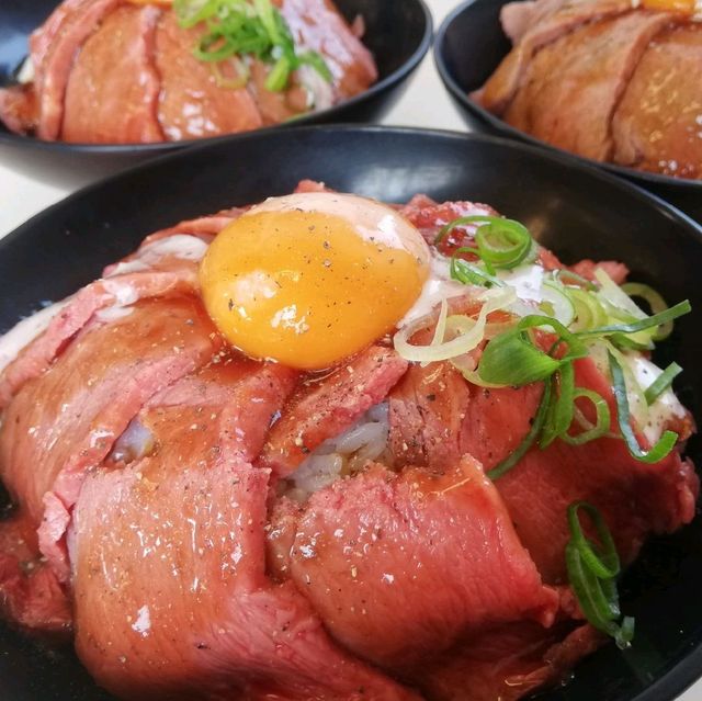 [福岡市]ラーメン🍜まぜ麺😋ローストビーフ丼🥩の「燦~Sun~」