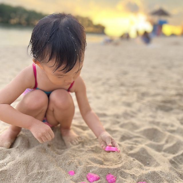 sunset at Sentosa Siloso beach singapore 