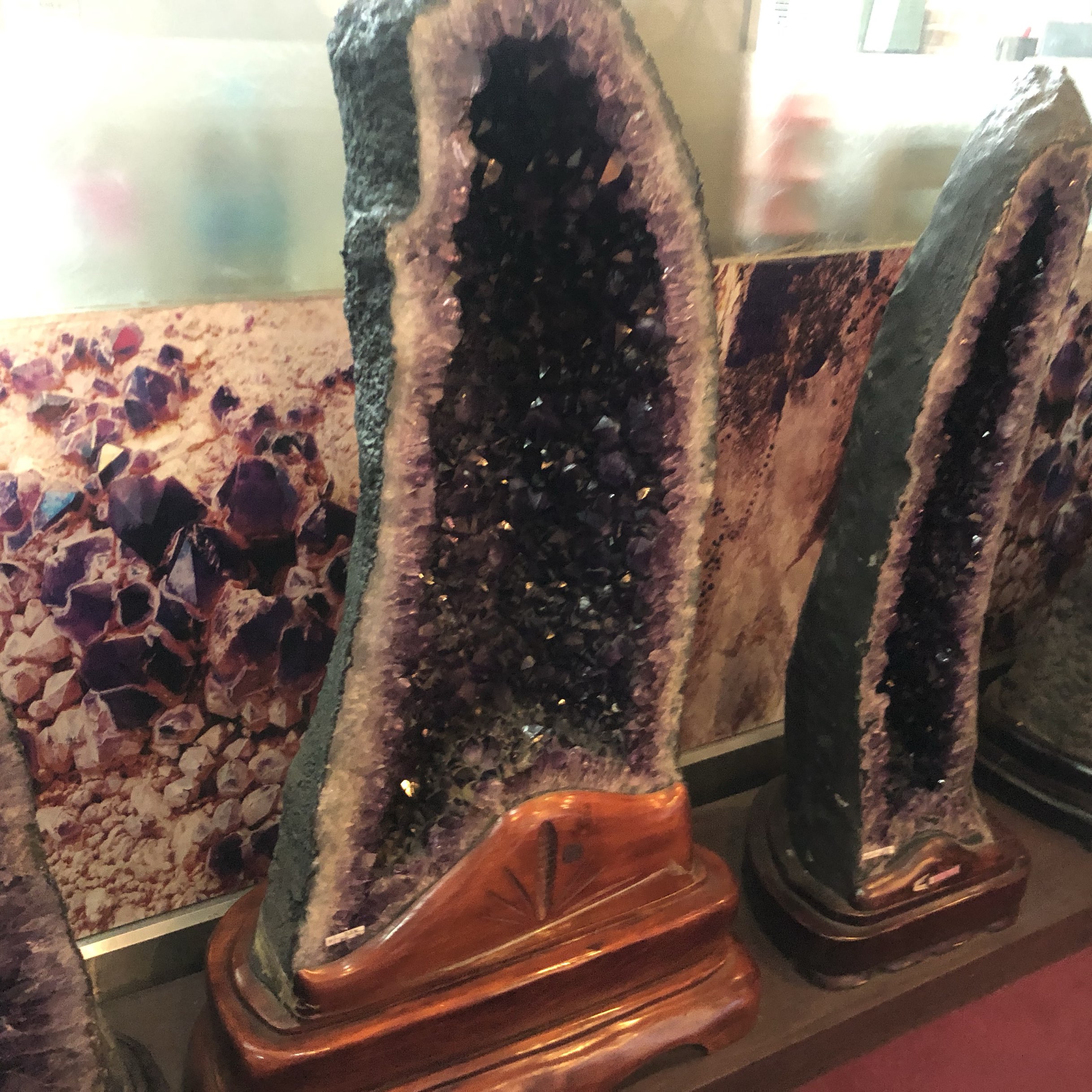 Amethyst Cluster | 22.8 ounces – This & That Minerals