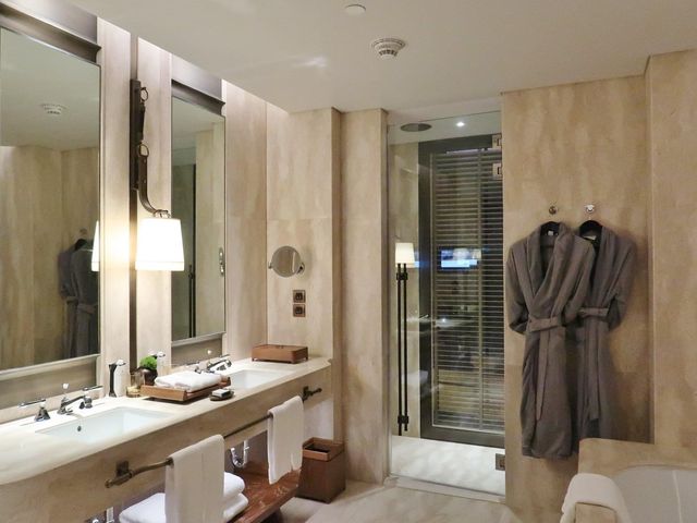 Waldorf Astoria Bangkok stay