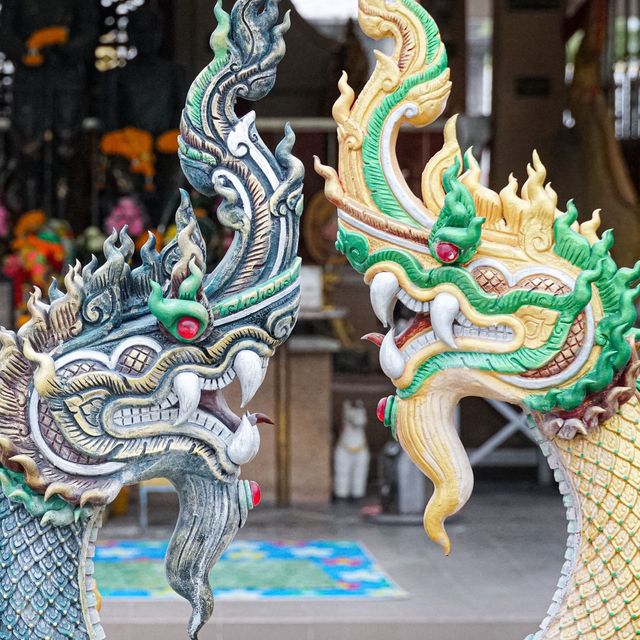 วัดพระยาสุเรนทร์ (หลวงปู่ทวดองค์ใหญ่-ตลาดน้ำ)