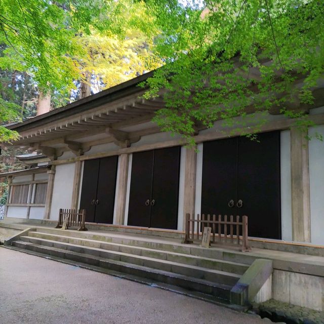 岩手県！紅葉と世界遺産【平泉】中尊寺金色堂