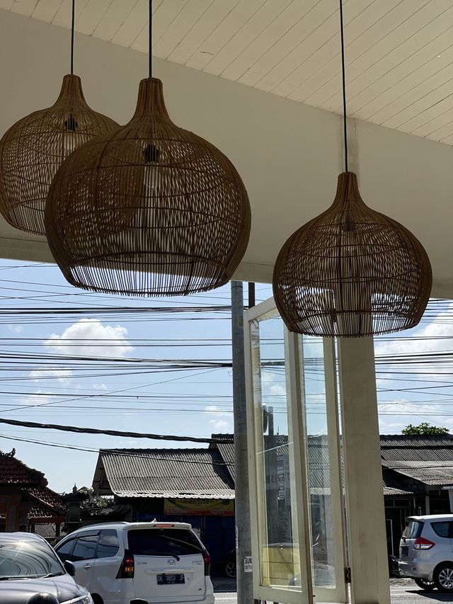 峇里 | 外國人開嘅純白cafe