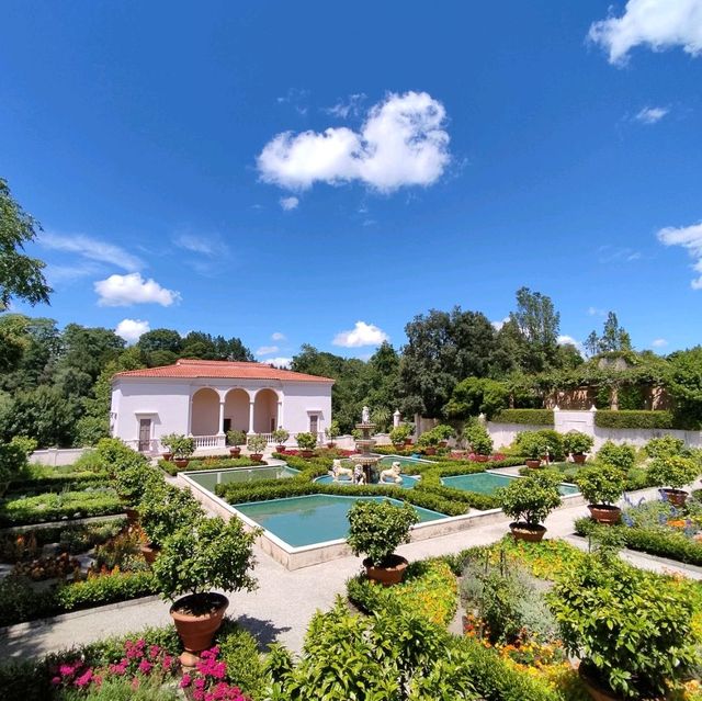 A Must See ~ Award-Winning Hamilton Gardens