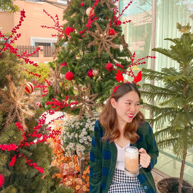 อัปเดตคาเฟ่ตีมคริสต์มาสย่านเจริญกรุง 🎄☃️