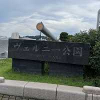 【横須賀】海をバックにピアノを弾ける公園