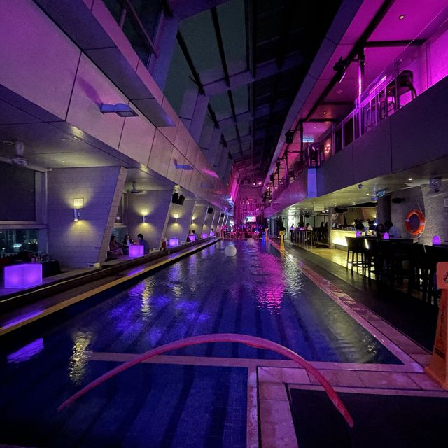 SkyBar - a Romantic Sky-High Experience 