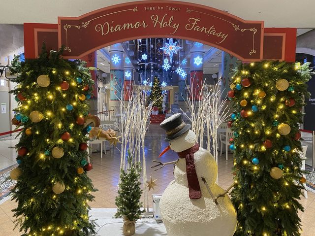 大阪・梅田の地下。ディアモール大阪(DIAMOR Osaka)のクリスマス