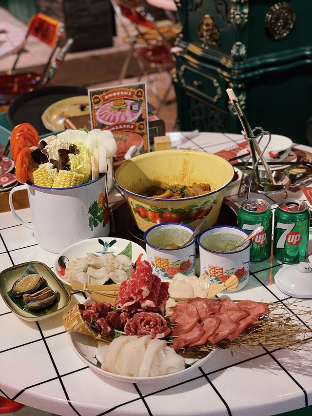 【尖沙咀 ✦ 港式懷舊主題雞煲火鍋店🥘】