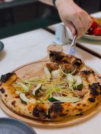 【長沙灣｜霓虹燈下高質手工Pizza🍕】