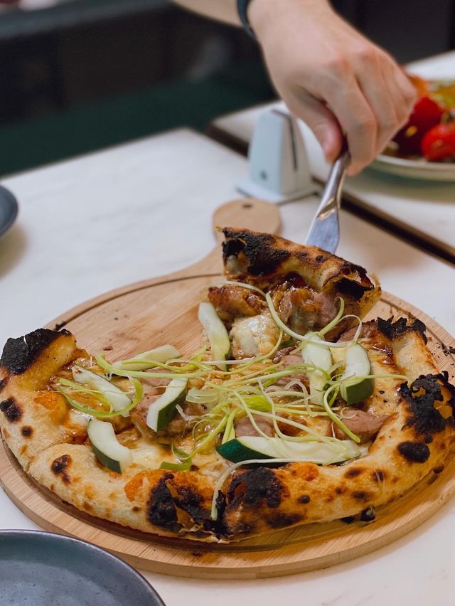【長沙灣｜霓虹燈下高質手工Pizza🍕】