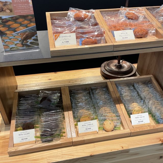 VISONにあるオシャレなケーキ屋さん🍰