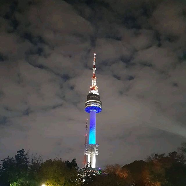 서울 시내 야경명소 "서울타워" 