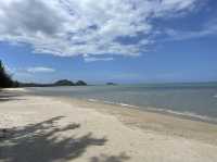 ที่นี่ หาดสามร้อยยอด 