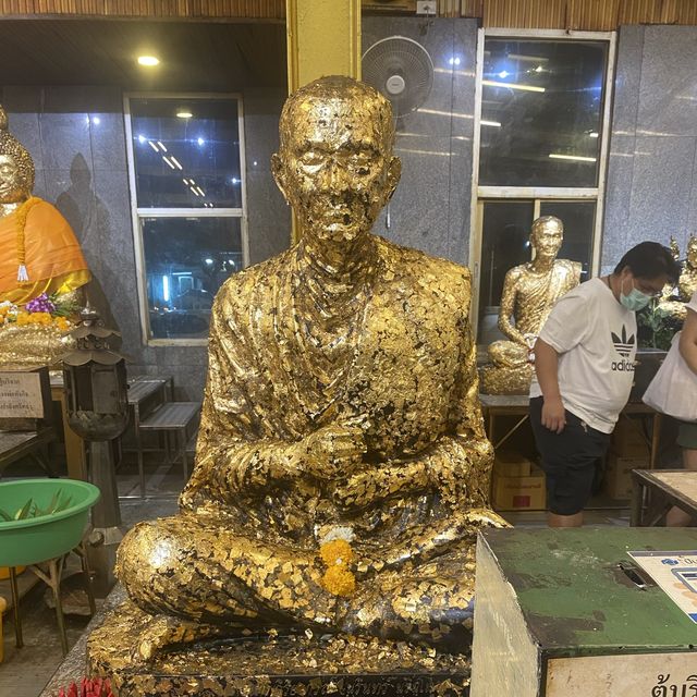 วัดหัวลำโพง วัดชิคๆ ที่เปิดตลอด 24ชั่วโมง 🙏🏻