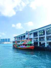 秋高氣爽慢遊中環碼頭海濱長廊