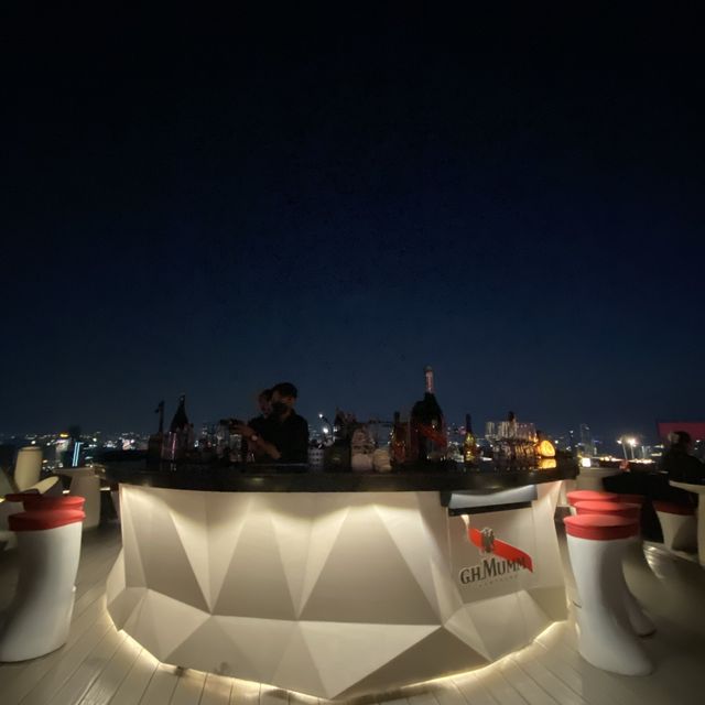 Special drinking time at rooftop 