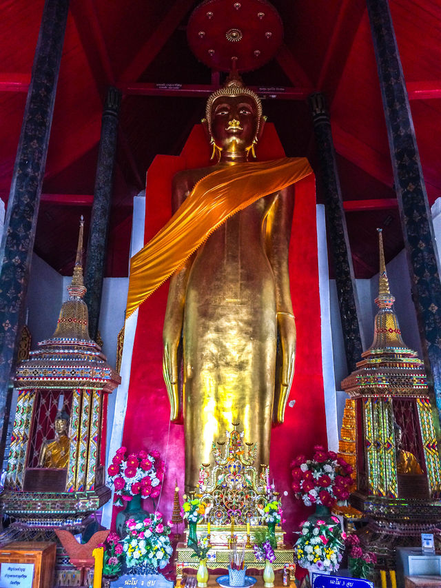 วัดศรีชุม วัดเก่าเขตเมืองเก่าแพร่