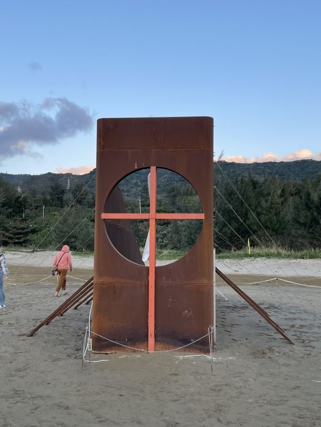 夕陽下格外美的藝術品