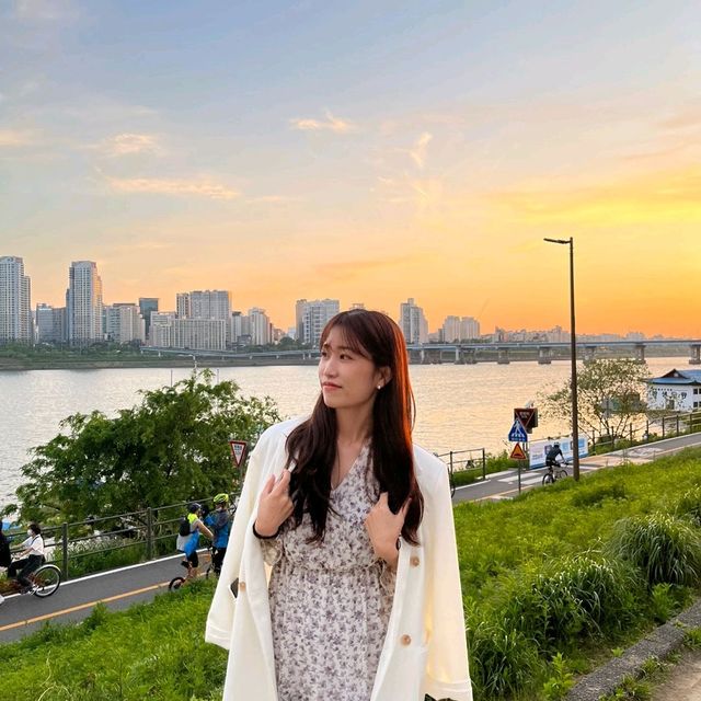 노을지는 뚝섬한강공원에세 치맥+한강라면은 국룰!