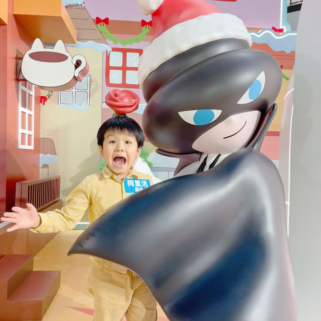 🎄全港首個以屁屁偵探為主題「屁屁偵探.噗噗!聖誕大冒險!!」登陸荷里活廣場