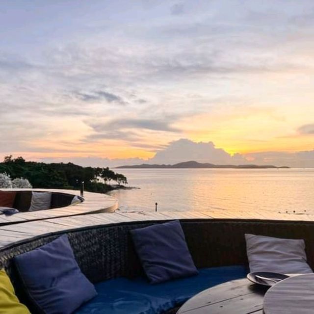 💕🧜🏻‍♀️ 3 Mermaids Cafe & Restaurant🌤Pattaya