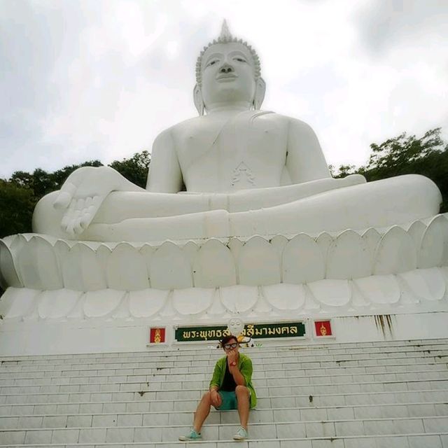 พระขาวองค์ใหญ่ มาเขาใหญ่ต้องเคยเห็น
