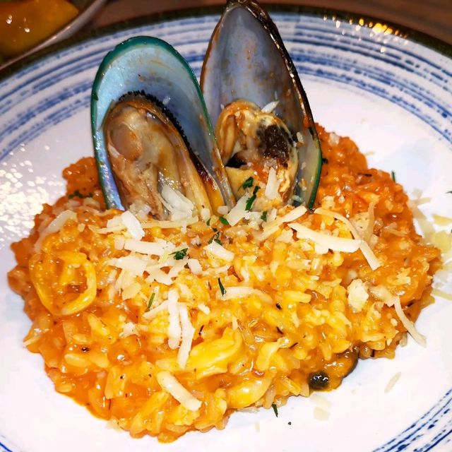 Ouzo Bar & Restaurant~希臘渡假的感覺