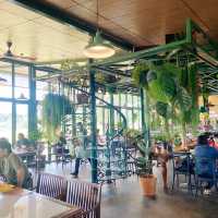 คาเฟ่แห่งความสุข : เบลนด์สุข