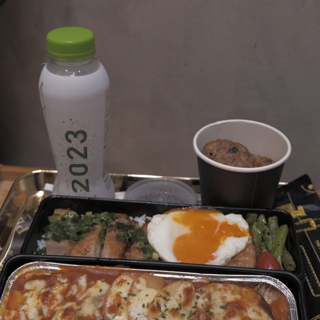 特工主題的🐷豬料理多元化 
