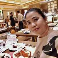 Seafood Dinner Buffet