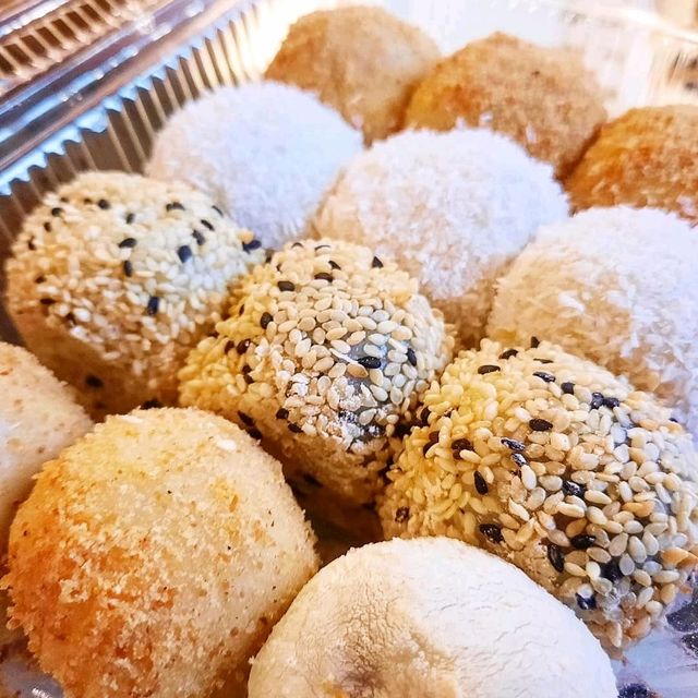 【新北】烏來老街必買-小米麻吉（麻糬）