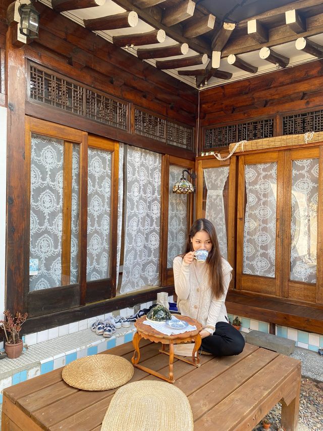 경주황리단길에 위치해있는 한옥체험이 가능한 장미여관 🌹