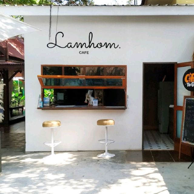 Lamhom Cafe คาเฟ่สายแฟแห่งสุพรรณบุรี🍰🥤