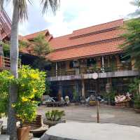 เล็กนมสด คาเฟ่ดังในเมืองอุบล