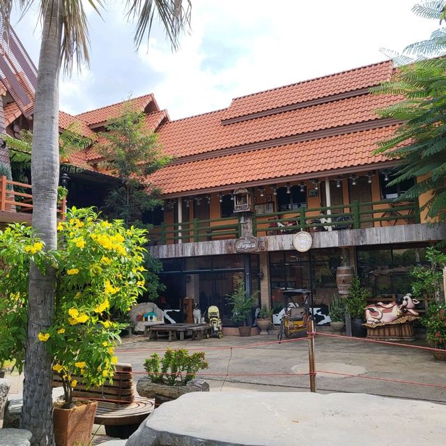 เล็กนมสด คาเฟ่ดังในเมืองอุบล