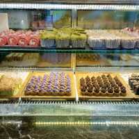 Free-flow Sweet Treats 