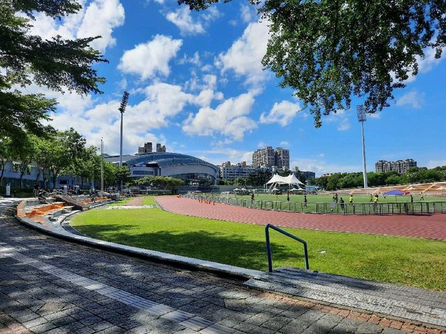 【新北】新莊景點|運動賽事場地|新莊體育館