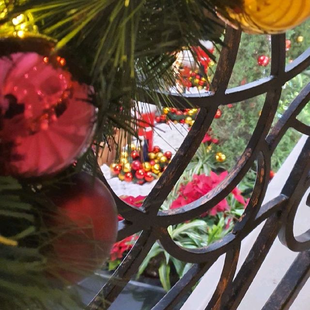 Festive Decoration at Shangri-La lobby