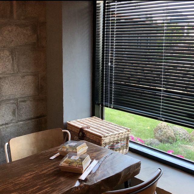 감각적인 인테리어의 퓨전 한옥숙소 [어쩌다영락]