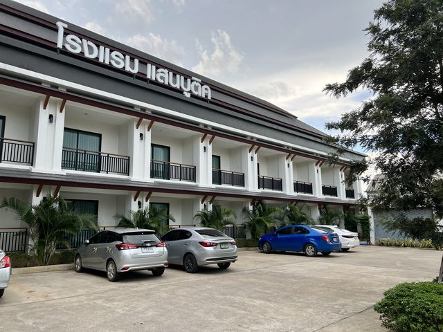 โรงแรมเเสนเก๋ของเชียงราย ที่ทุกอย่างมินิมอล 