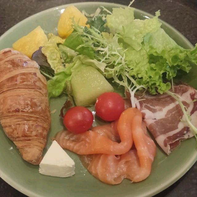 酒店自助晚餐ok