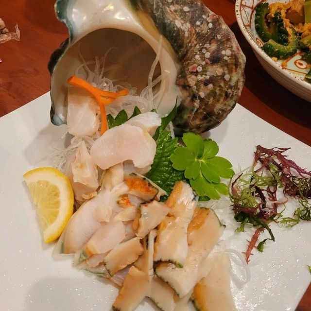 【奄美大島】ガジュマルの樹の下で